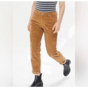 BDG Urban Outfitters Tan Mom High Rise Corduroys Size 28